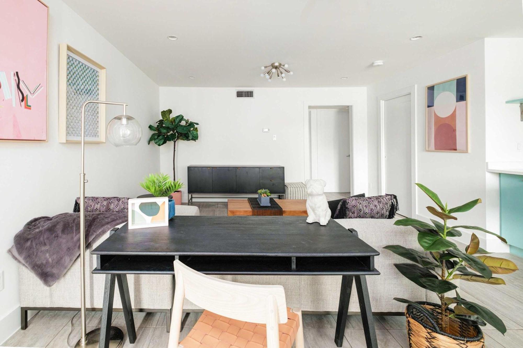 Chic Clarksville 2Br Condo Near Downtown Остин Экстерьер фото
